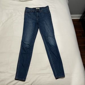 Madewell dark blue 10 inch high rise skinny jeans size 29T